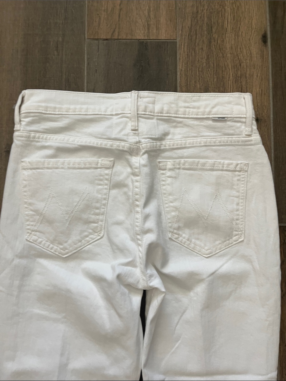 NEW Mother The Weekender Flare in Totally Innocent Denim Jeans Size 27 - Picture 8 of 11